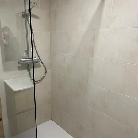 Middelbeach Lejlighed