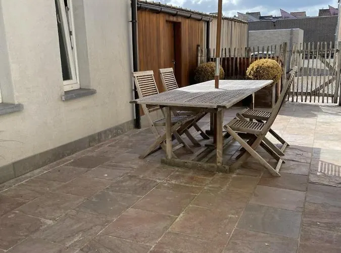 Middelbeach Apartment *